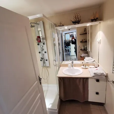 Agreable Chambre D'Hote A 50M De La Mer Cannes Extérieur photo